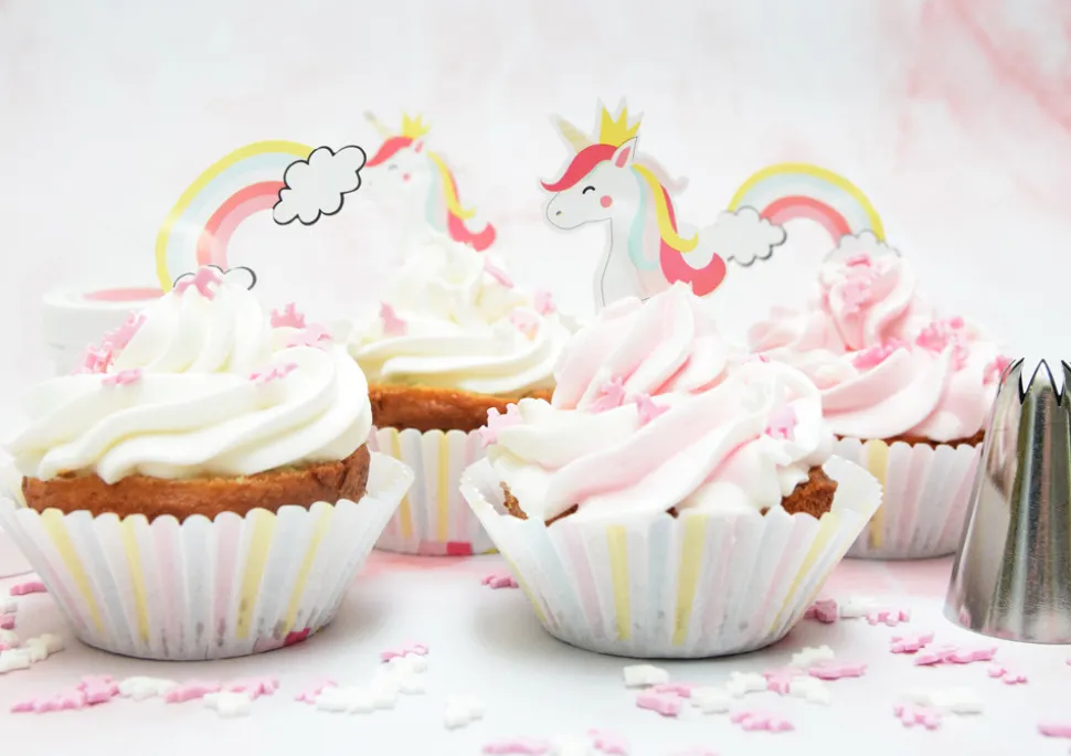 24 caissettes + 24 cake toppers licorne