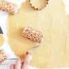 Mini rouleau pâtissier à empreintes cœur