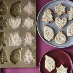 Moule en silicone pour biscuits & sablés de Noël - 12 empreintes