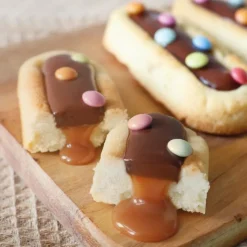 Pack biscuits finger caramel